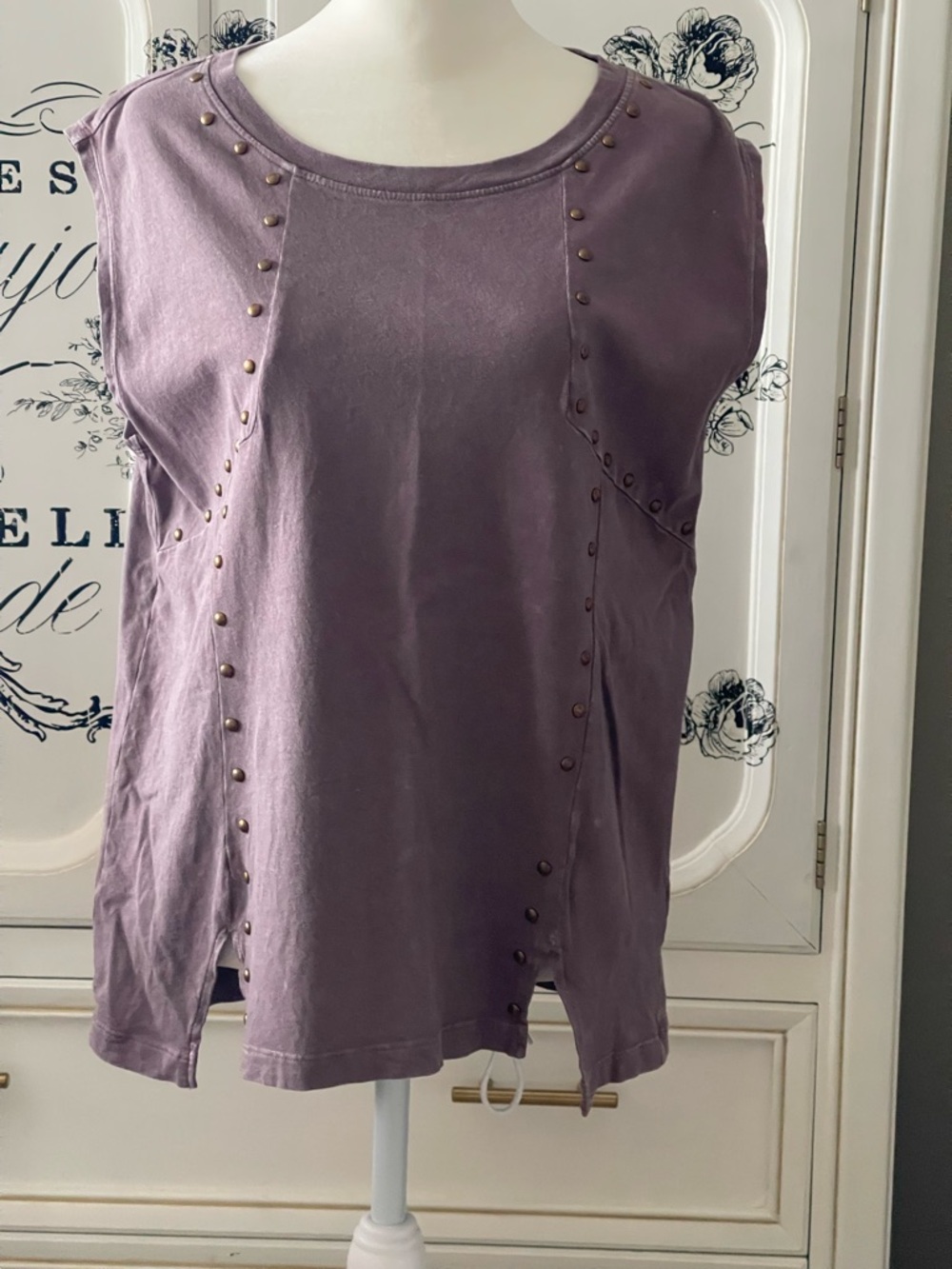 Gilded Intent Lavender Stud-Trim Sleeveless Tank